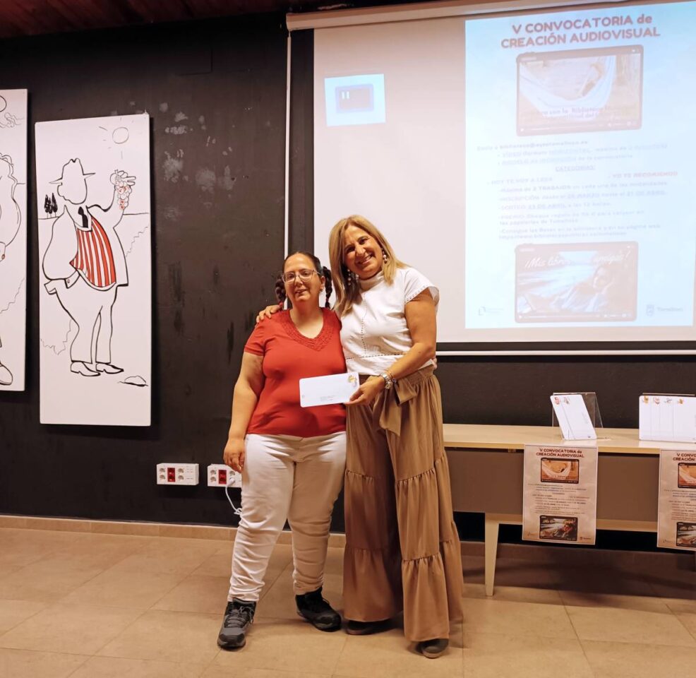 La Biblioteca de Tomelloso reparte cheques de 50 euros a los ganadores de la Convocatoria de Creación Audiovisual