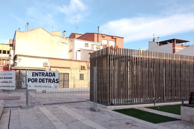 El Mercado de Abastos de Tomelloso sigue abierto a pesar de las obras