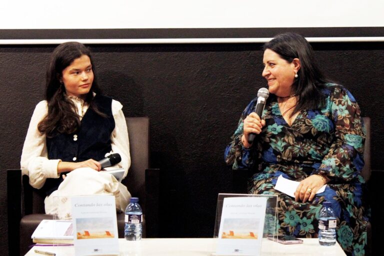 Madurez poética y vital en «Contando las olas», presentado en Tomelloso