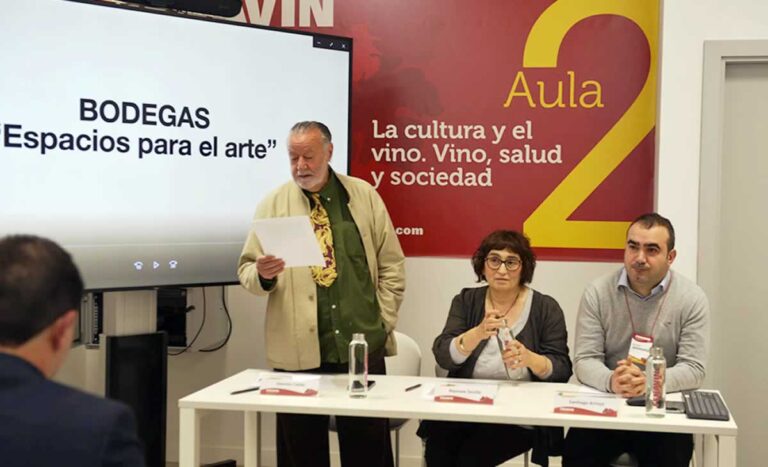 Las bodegas antiguas, claves del patrimonio cultural manchego según Dionisio Cañas y Santiago Arroyo