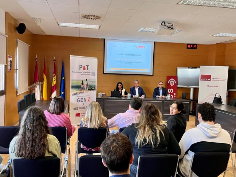 La UCLM ofertará formación específica para promover el emprendimiento que fije población en el territorio