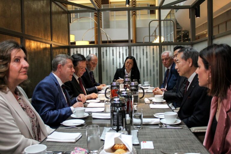 C-LM y Japan Trade Bureau avanzan en una acuerdo para fomentar el turismo japonés en la región