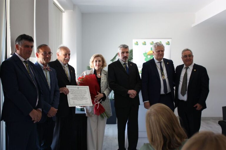Francisco de Asís Muñoz, reconocido por el Colegio de Veterinarios de C-LM