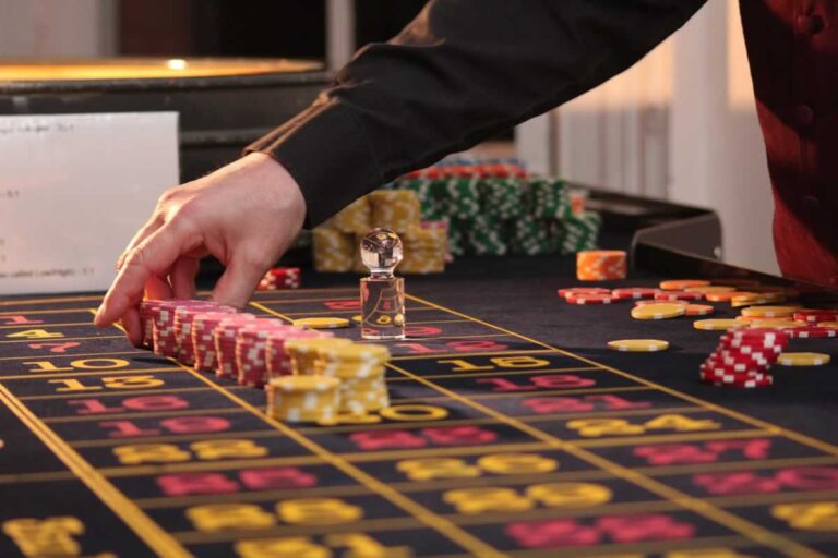Los ingresos de los casinos en línea españoles alcanzan los 731 millones de euros en 2024