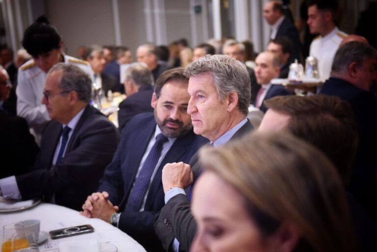 Feijóo, sobre Núñez, dice que quiere «ser alcalde de C-LM» y lamenta que no pudiera en 2023: «El balón pegó en el poste»