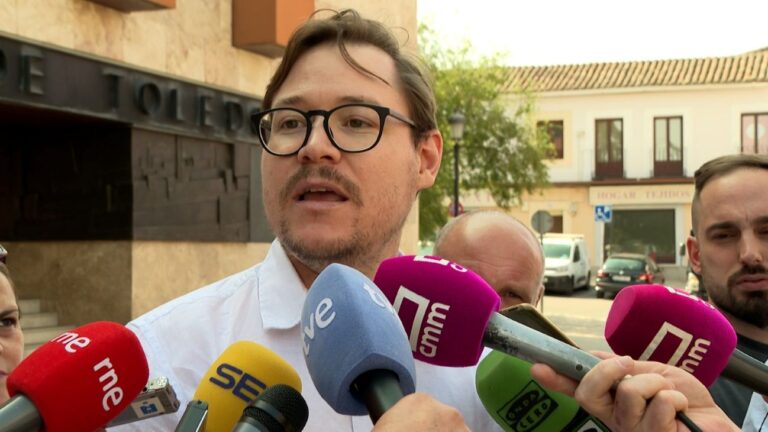 IU C-LM anuncia que no irá al acto institucional por el día de la región