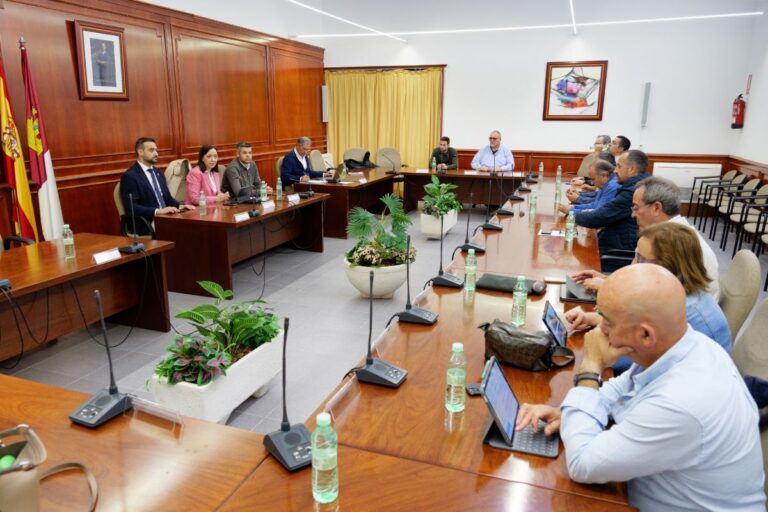 Comsermancha refuerza su operatividad con nuevos contratos, avanza en igualdad y revisa el cumplimiento de servicios clave