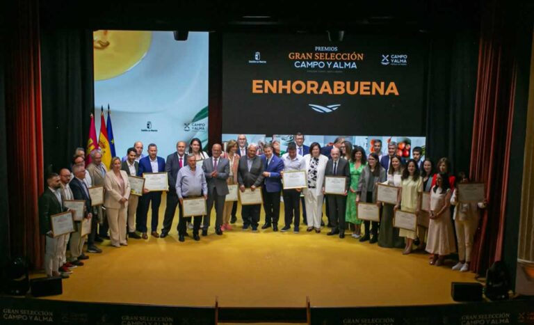 Castilla-La Mancha reconoce sus mejores alimentos de calidad en la entrega de los Premios Gran Selección Campo y Alma