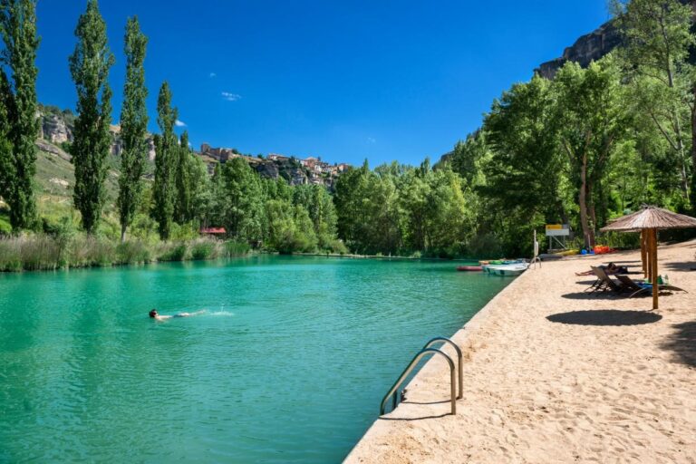 ¿Cuánto gastan, de media, los castellanomanchegos en sus vacaciones de verano?