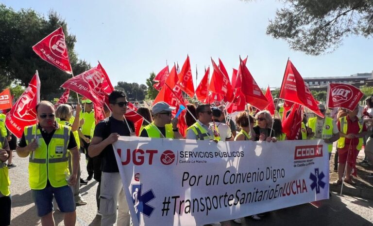 Sanidad fija servicios mínimos del 100% para urgencias y transporte oncológico durante la huelga del transporte sanitario