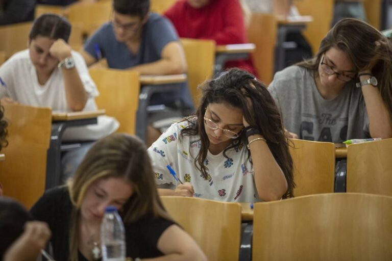 La nueva Selectividad arranca este martes en toda Castilla-La Mancha