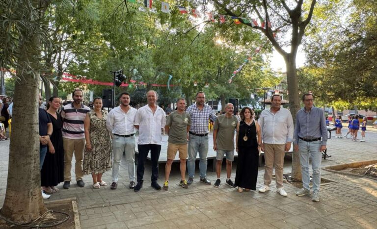 El Barrio San Juan inaugura sus fiestas con un mensaje de unidad, compromiso y memoria