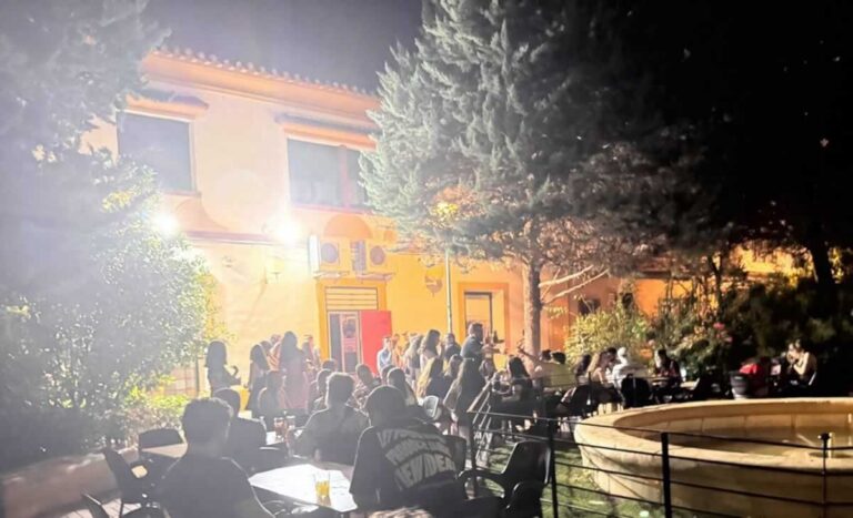 Juventud, música y orgullo se dan la mano en una noche inolvidable