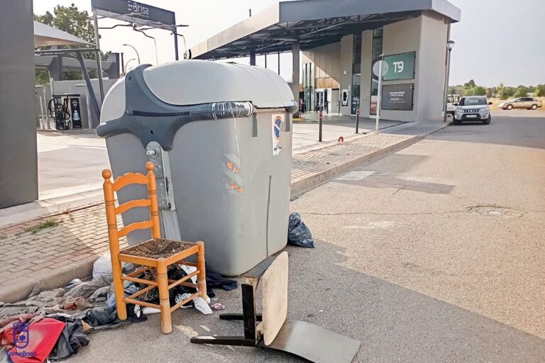 Nuevas multas a los vecinos de Tomelloso que depositan muebles y electrodomésticos en la calle