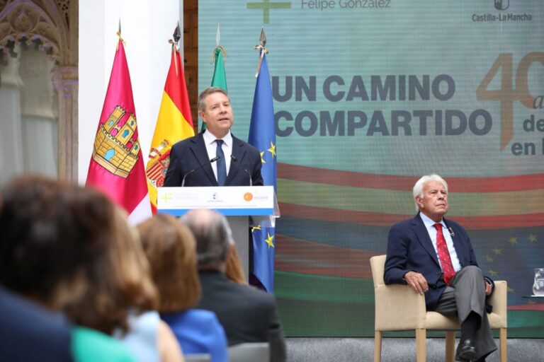 Page celebra los 40 años de España en la UE y se autodefine como europeo convencido