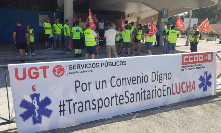 Trabajadores de ambulancias en C-LM protagonizan paros parciales y amenazan con ir a la huelga indefinida