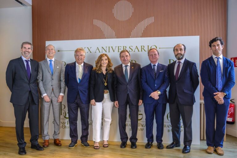 Planas destaca que España «no solo produce mucho aceite de oliva, sino el mejor aceite»