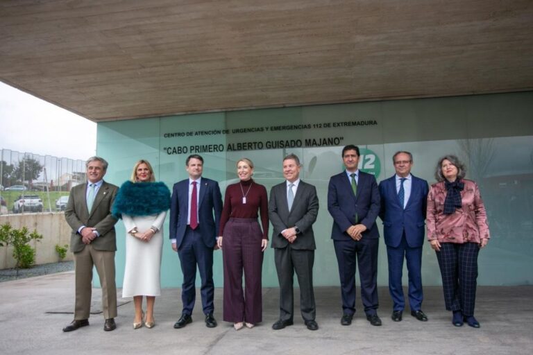 C-LM firma con Extremadura un protocolo para mejorar la respuesta ante emergencias
