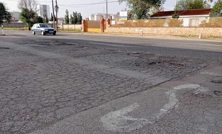 Este verano será reparado el firme de la calle Norte
