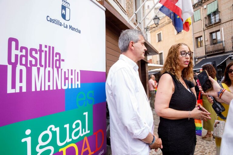 La Junta abrirá puntos de atención presencial del SAI LGTBI en todas las capitales de provincia en julio