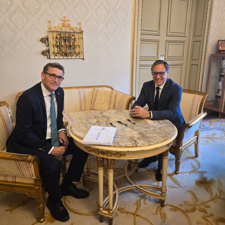 Eurocaja Rural respalda las inversiones municipales de Salamanca a través de una operación financiera con el Ayuntamiento