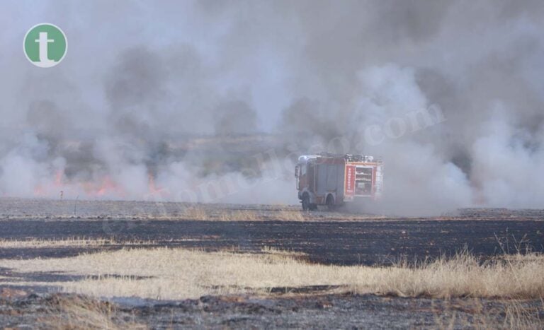 Máxima alerta por incendio en la comarca de Tomelloso