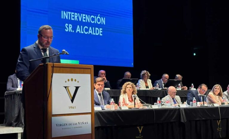 Javier Navarro reafirma el compromiso con la Cooperativa Virgen de las Viñas y el desarrollo agrícola
