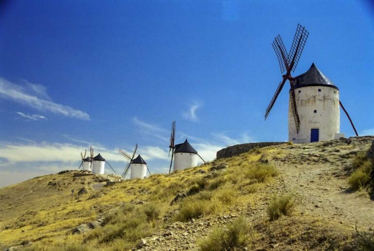 El Quijote, entre las 5 obras literarias más relevantes del mundo, según la IA