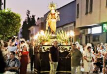 El Barrio del Carmen vive su día grande con emoción y fe