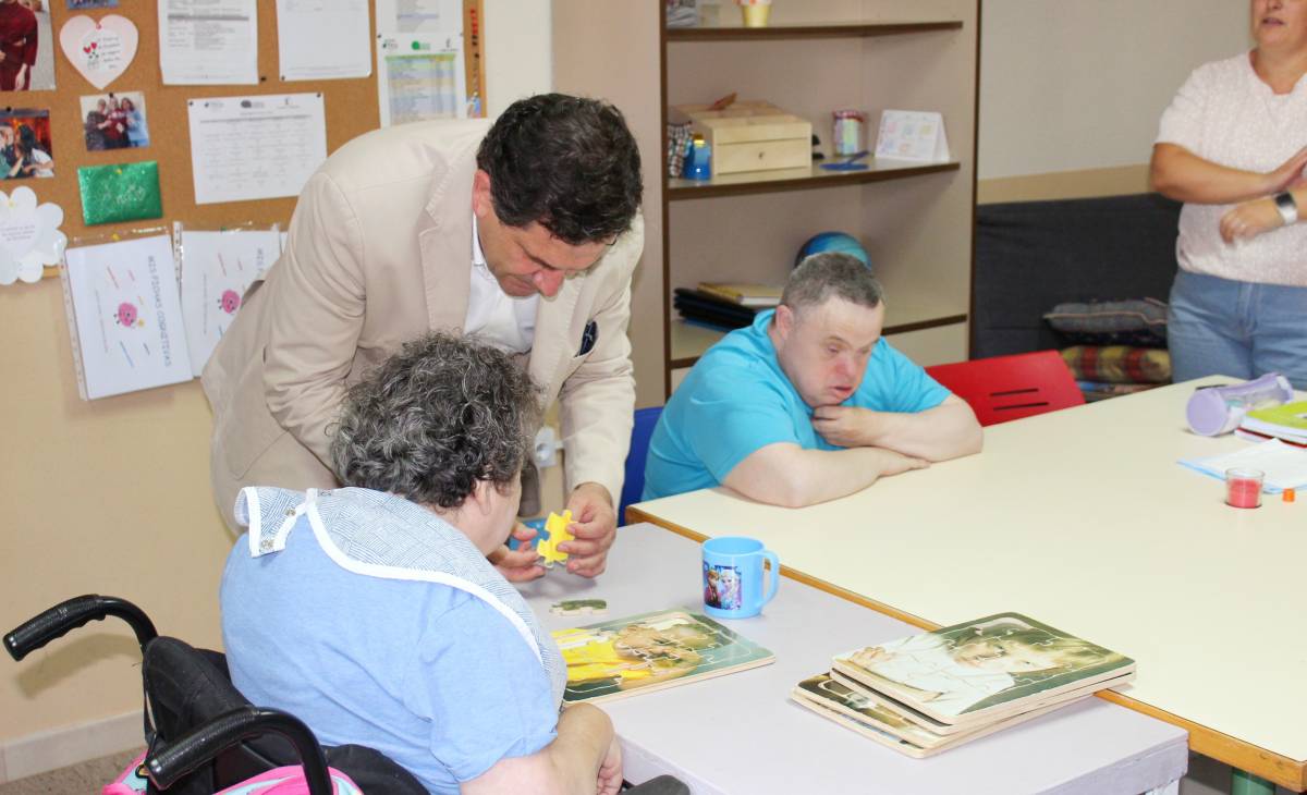 Valverde destaca la labor de AFAS y reafirma el compromiso de la Diputación con la inclusión social