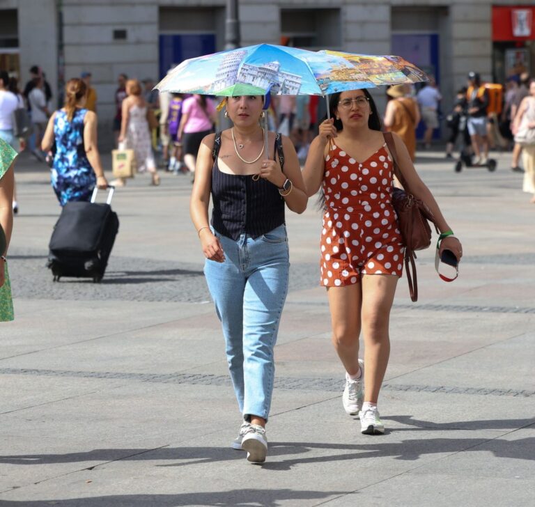 Las temperaturas veraniegas se notarán este jueves, pero caerán el fin de semana