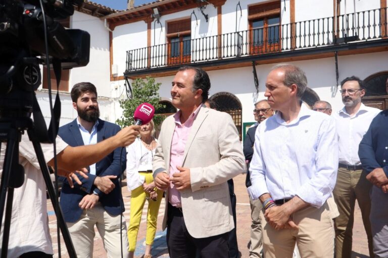 Vox C-LM responsabiliza a PSOE y PP de los recortes de la PAC