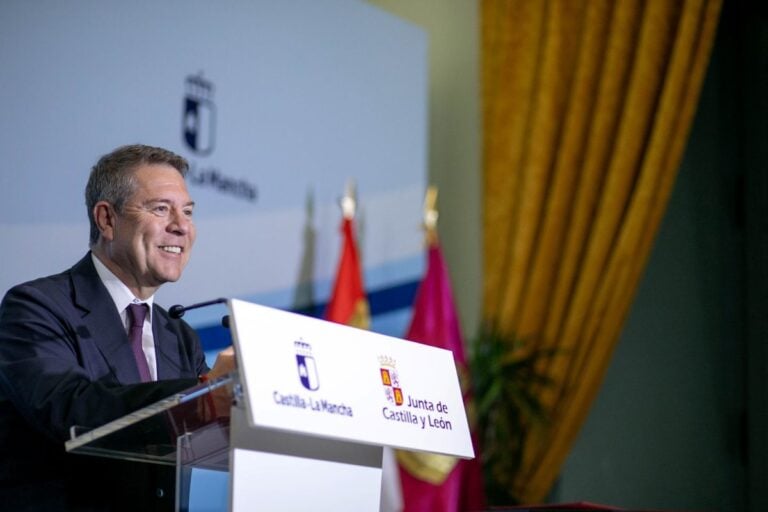 Page pide un Estado «fuerte» y una mejora constitucional para evitar que «cinco diputados decidan por todos»