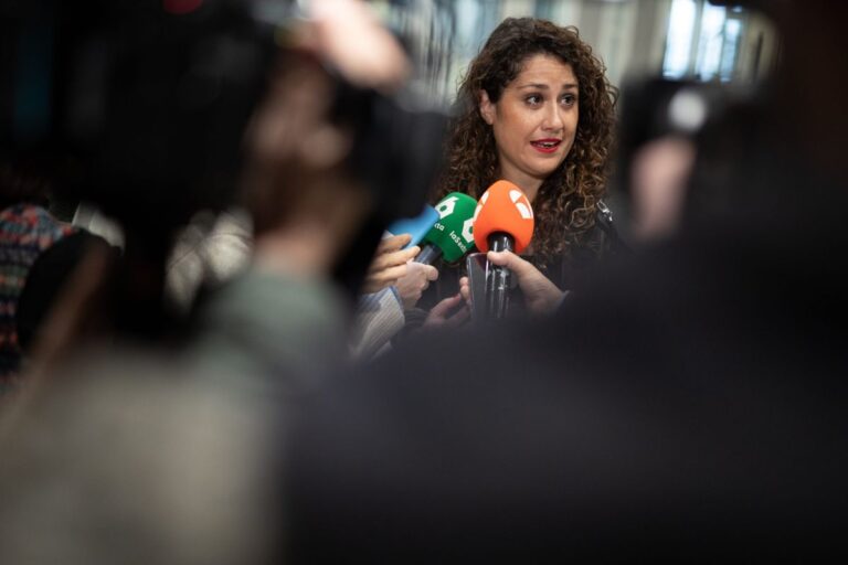 Enma López ve minoritarias las críticas de Page y la alcaldesa de Palencia a Pedro Sánchez