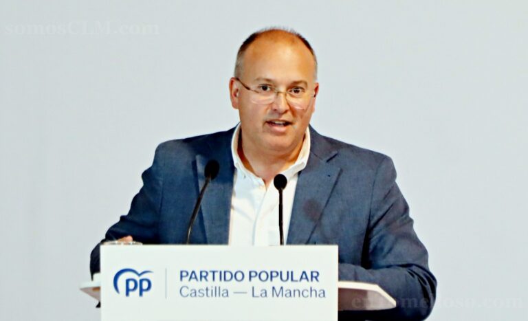 Tellado acusa a Sánchez de liderar “el gobierno más corrupto y machista” y exige a Page que deje de “fingir oposición”