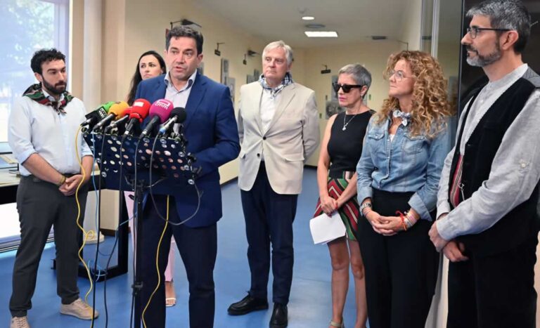 La Pandorga de Ciudad Real y la Fiesta del Pimiento de Infantes se hermanan para impulsar las tradiciones manchegas