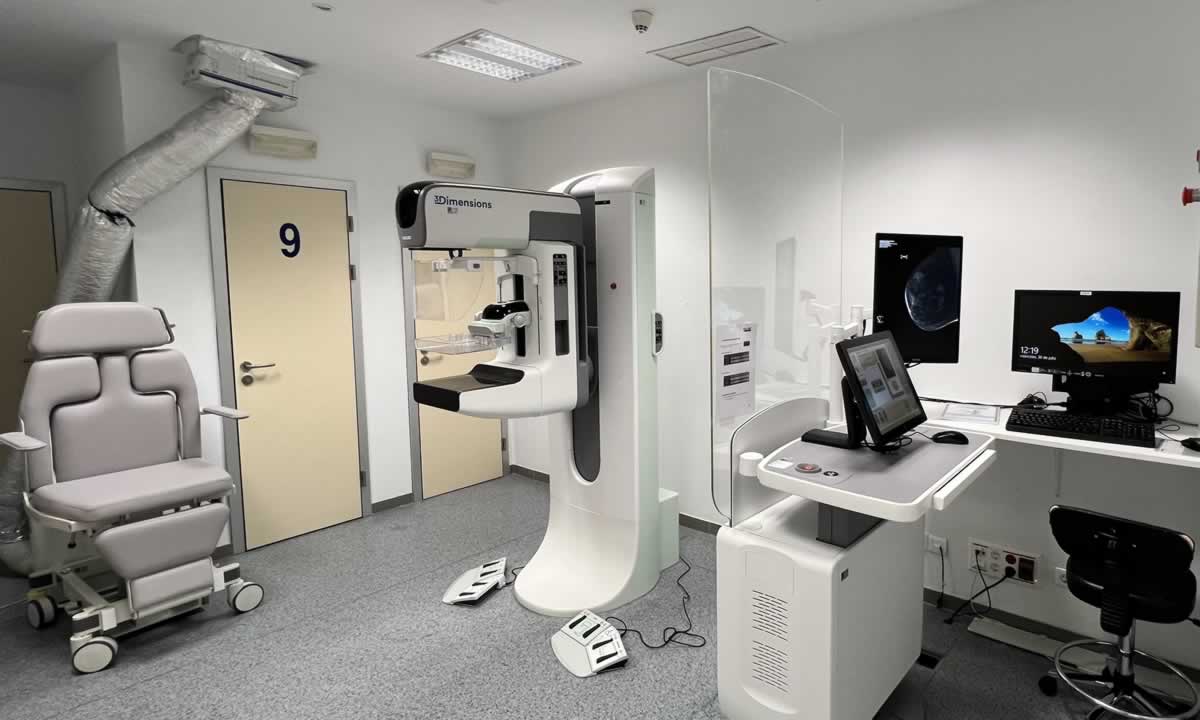 El Hospital de Tomelloso estrena mamógrafo digital con tomosíntesis para mejorar la detección del cáncer de mama