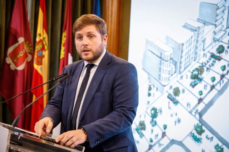 El consejero de Fomento de C-LM demanda una primera reunión con Óscar Puente