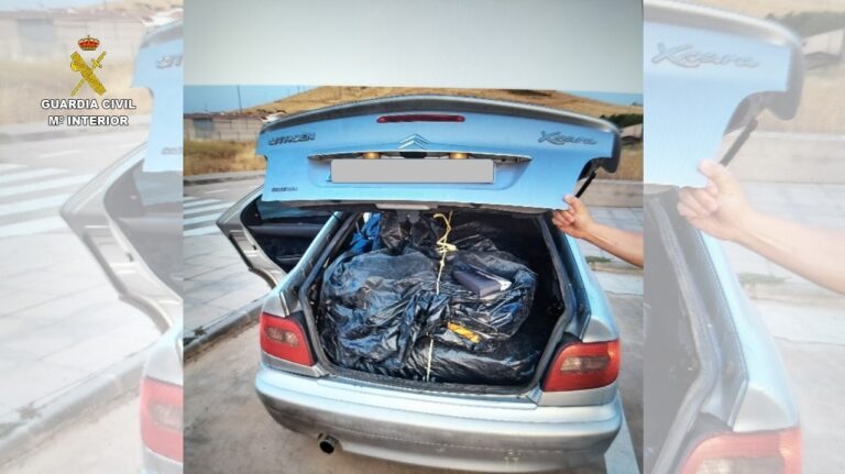 Llevaba 260 kg de tabaco en el maletero de su coche en Ciudad Real