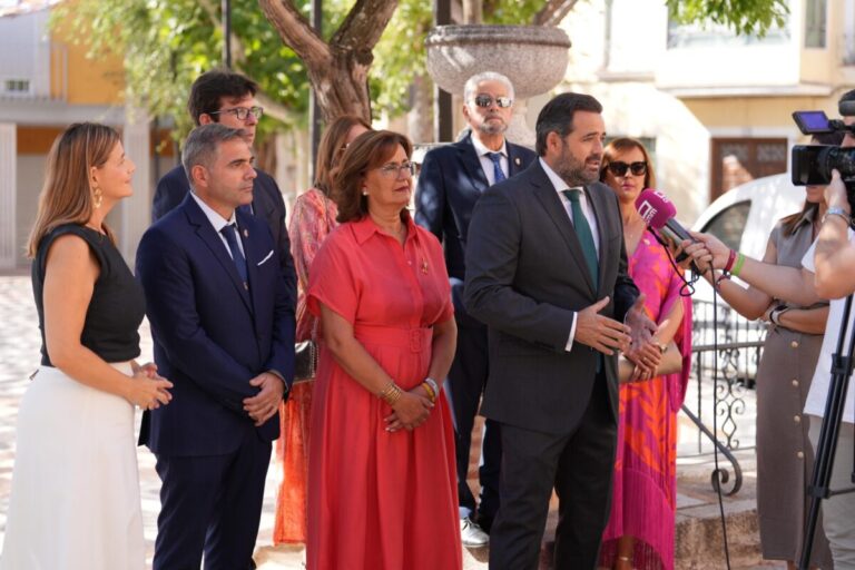 Núñez lamenta el «abandono» del campo y pide a la Junta que apoye al sector primario