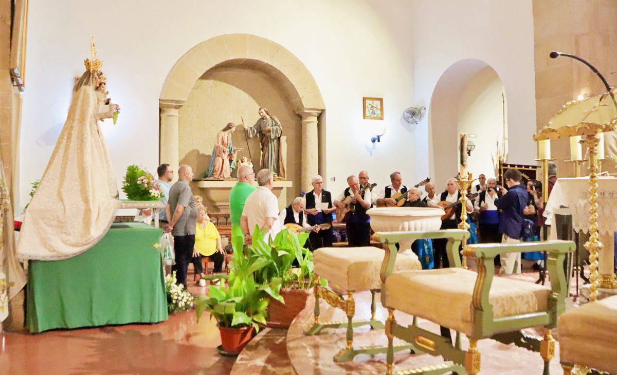 Tomelloso desafía al calor en el 44º Festival de Folklore con grupos de Castilla-La Mancha y Canarias