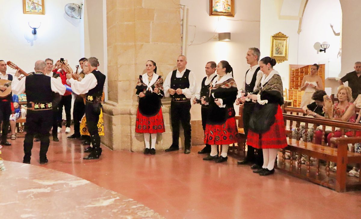 Tomelloso desafía al calor en el 44º Festival de Folklore con grupos de Castilla-La Mancha y Canarias