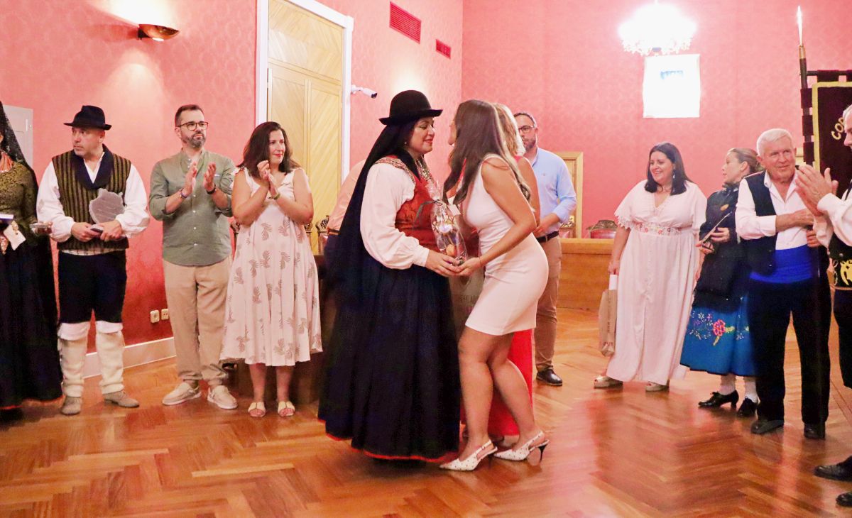Tomelloso desafía al calor en el 44º Festival de Folklore con grupos de Castilla-La Mancha y Canarias