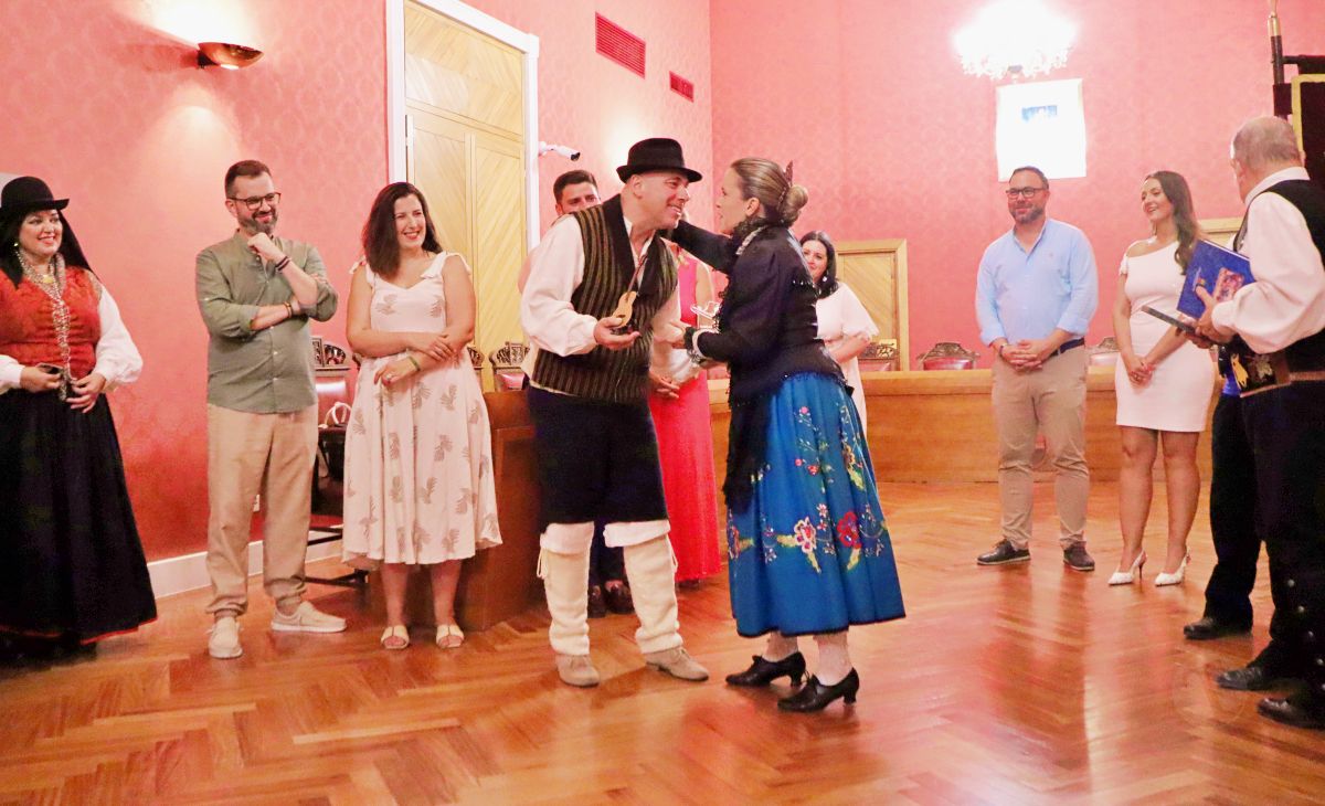 Tomelloso desafía al calor en el 44º Festival de Folklore con grupos de Castilla-La Mancha y Canarias