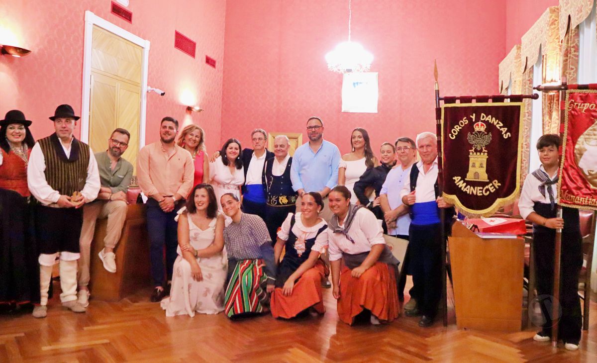 Tomelloso desafía al calor en el 44º Festival de Folklore con grupos de Castilla-La Mancha y Canarias