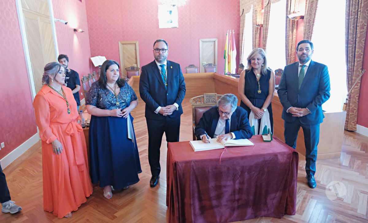 La 74ª Fiesta de las Artes y las Letras de Tomelloso rinde homenaje a Eladio Cabañero y defiende el periodismo de calidad