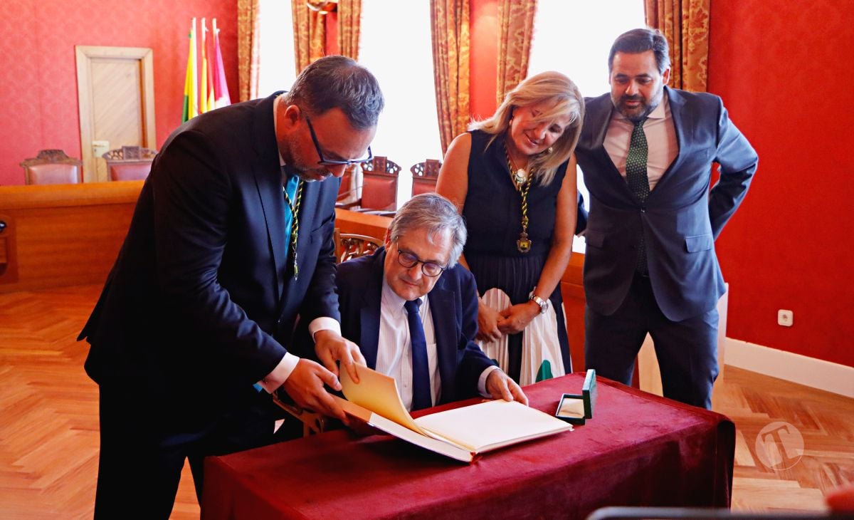 La 74ª Fiesta de las Artes y las Letras de Tomelloso rinde homenaje a Eladio Cabañero y defiende el periodismo de calidad