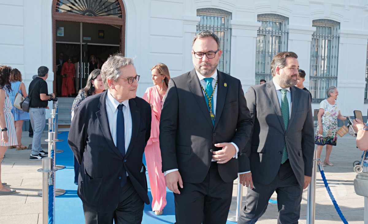 La 74ª Fiesta de las Artes y las Letras de Tomelloso rinde homenaje a Eladio Cabañero y defiende el periodismo de calidad