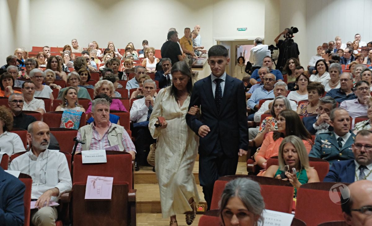 La 74ª Fiesta de las Artes y las Letras de Tomelloso rinde homenaje a Eladio Cabañero y defiende el periodismo de calidad