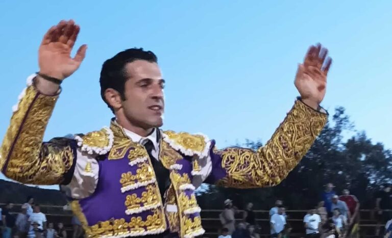 Otra tarde importante de Antonio Linares: cuatro orejas en Puebla de Don Rodrigo